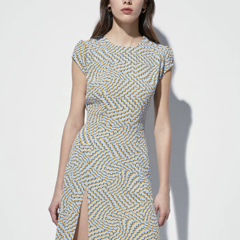 Shoulder Cap Groovy Scoop Neck Maxi Dress